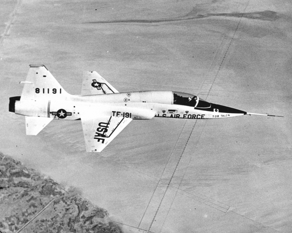 Northrop YT 38 05 NO 58 1191 first flight at Edwards AFB 10 April 1967 1