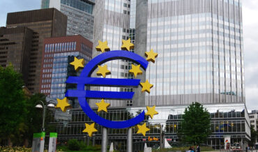 ECB Leans Towards Rate Cuts as Borrowing Slows, Inflation Expectations Fall